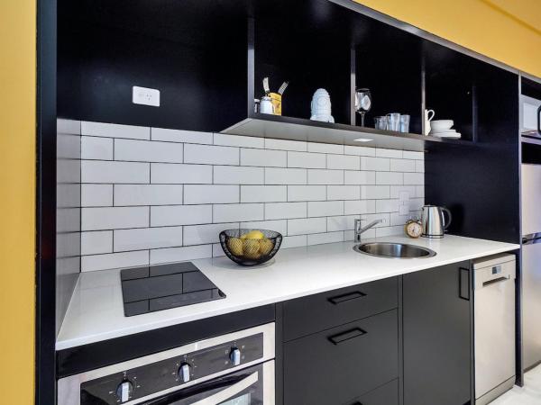 Roomie Apartment Hotel : photo 2 de la chambre studio lit queen-size 