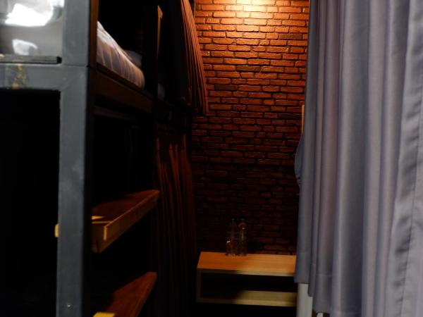 bangkok bed place : photo 5 de la chambre chambre familiale avec salle de bains privative