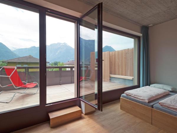 Interlaken Youth Hostel : photo 4 de la chambre chambre double avec balcon