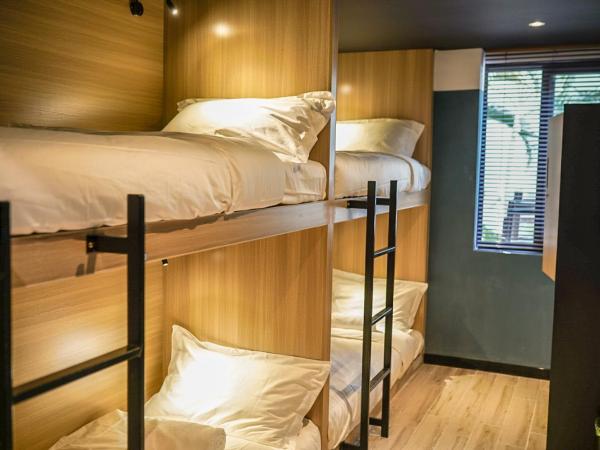 Sanya IPK BACKPACKERS HOSTEL : photo 4 de la chambre lit dans dortoir mixte de 6 lits