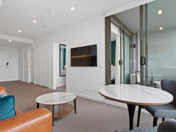 The Sebel Melbourne Moonee Ponds : photo 5 de la chambre one-bedroom apartment with  queen bed and balcony