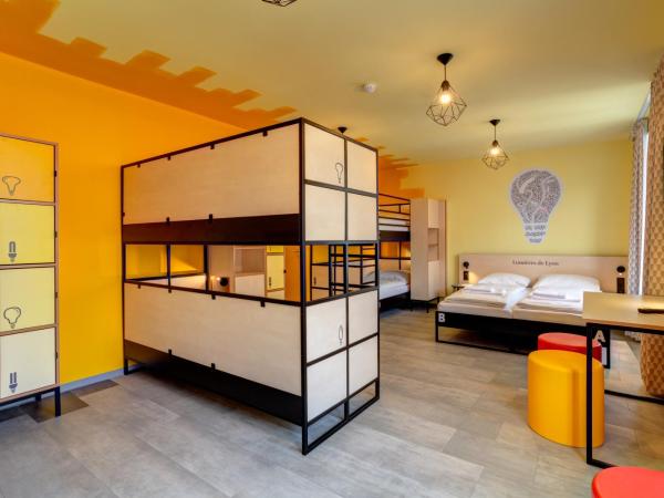 MEININGER Hotel Lyon Centre Berthelot : photo 2 de la chambre chambre familiale