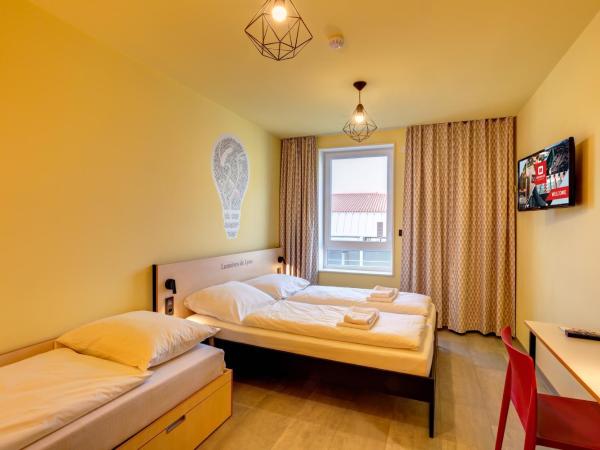 MEININGER Hotel Lyon Centre Berthelot : photo 2 de la chambre chambre triple standard