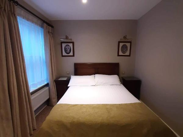 JBs Bar & Guest Accommodation : photo 6 de la chambre chambre double deluxe