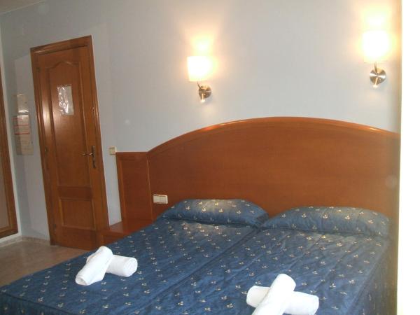 Hotel Bonsol : photo 5 de la chambre chambre triple