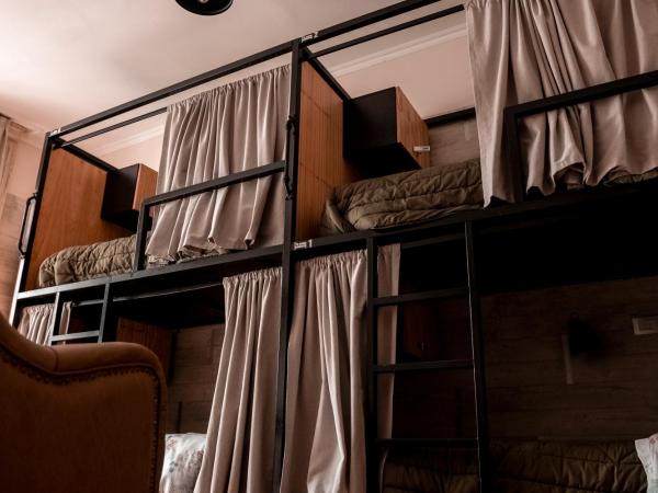 Che Juan Hostel BA : photo 10 de la chambre lit dans dortoir pour femmes de 4 lits