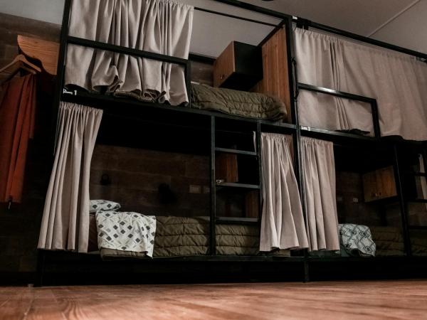 Che Juan Hostel BA : photo 8 de la chambre lit dans dortoir mixte de 6 lits