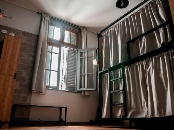 Che Juan Hostel BA : photo 9 de la chambre lit dans dortoir mixte de 6 lits