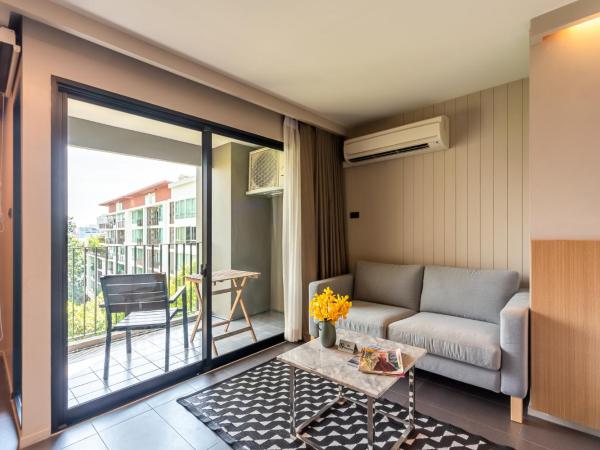 Naga Residence : photo 3 de la chambre chambre lit king-size premier avec balcon