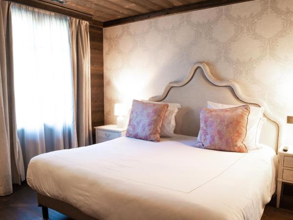 Hotel Le Castel : photo 1 de la chambre chambre double ou lits jumeaux standard