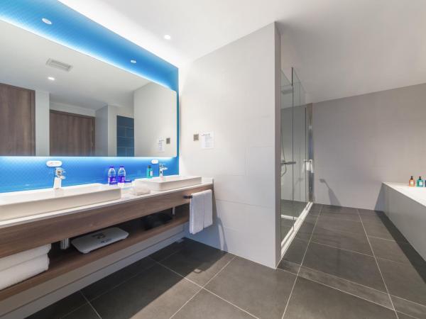 Holiday Inn Express Beijing Shijingshan Lakeview, an IHG Hotel : photo 2 de la chambre suite lit king-size 1 chambre avec cuisine