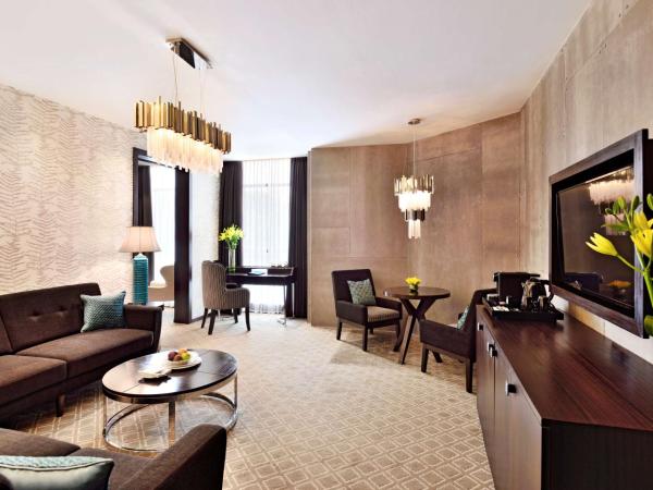 Radisson Blu Atria Bengaluru : photo 5 de la chambre suite