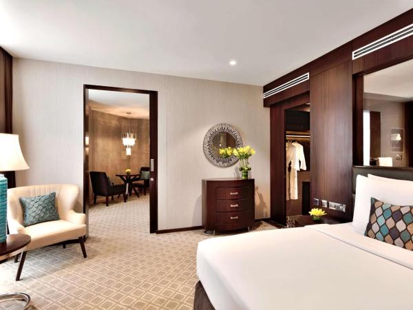 Radisson Blu Atria Bengaluru : photo 4 de la chambre suite