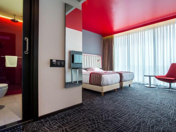 Park Inn By Radisson Istanbul Ataturk Airport : photo 1 de la chambre chambre standard