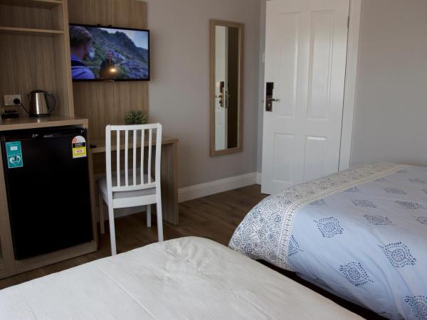 Carnarvon Lodge Kirribilli, Sydney : photo 4 de la chambre chambre triple avec salle de bains commune