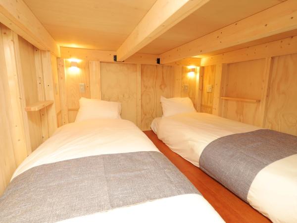 JR Mobile Inn Sapporo kotoni : photo 9 de la chambre family room with shower room 1