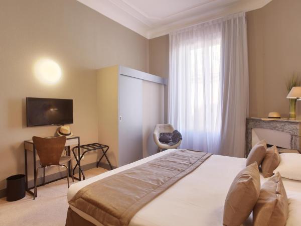 Hôtel La Villa Tosca : photo 3 de la chambre chambre supérieure double ou lits jumeaux