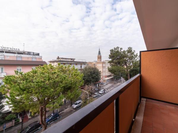 Park Hotel : photo 7 de la chambre chambre quadruple