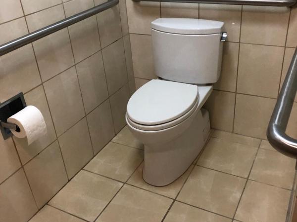 Seaside Inn : photo 9 de la chambre chambre lit king-size - accessible aux personnes à mobilité réduite