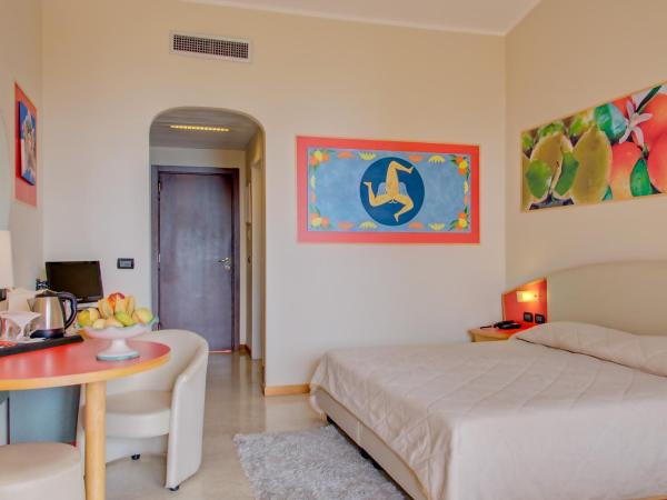 Hotel Ariston and Palazzo Santa Caterina : photo 3 de la chambre chambre double palazzo santa caterina avec terrasse