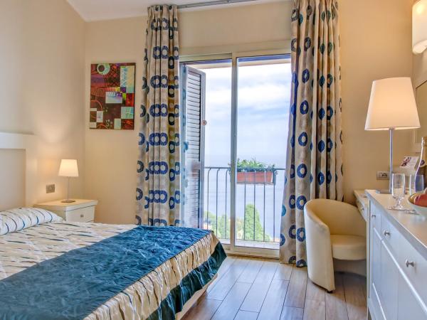 Hotel Ariston and Palazzo Santa Caterina : photo 5 de la chambre chambre double supérieure avec balcon - vue panoramique