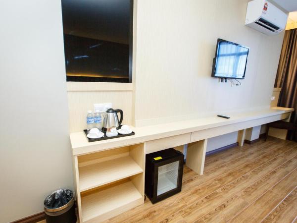 Lintas Platinum Hotel : photo 1 de la chambre chambre simple