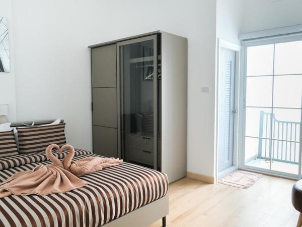 The Square 101 : photo 5 de la chambre chambre supérieure lit queen-size