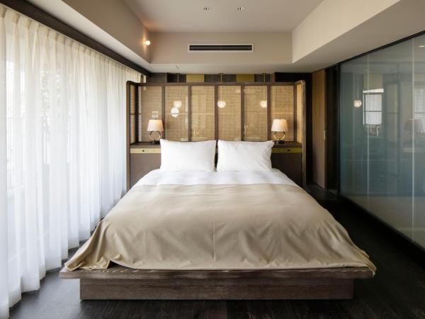 GOOD NATURE HOTEL KYOTO : photo 4 de la chambre suite higashiyama avec terrasse et accès au salon