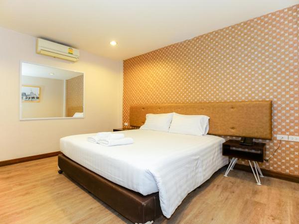 Parasol Inn Chiang Mai Old City Hotel - SHA Plus : photo 1 de la chambre standard double or twin room with no window