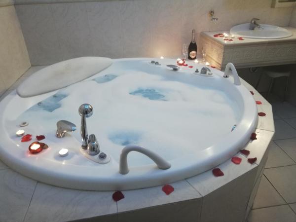 Exis Hotel : photo 4 de la chambre suite
