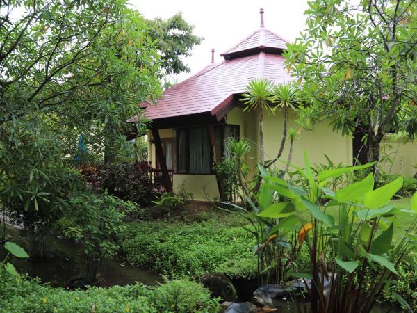 Seaview Resort Khao Lak - SHA Plus : photo 6 de la chambre villa deluxe avec piscine