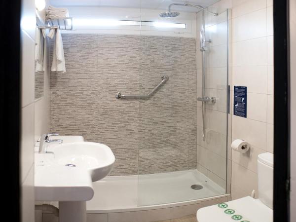 Hotel Xaine Park : photo 8 de la chambre chambre double ou lits jumeaux