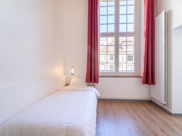 MIJE MARAIS Hostel : photo 2 de la chambre chambre simple