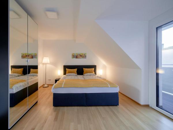 Pension Primavera 2 : photo 4 de la chambre studio avec balcon 