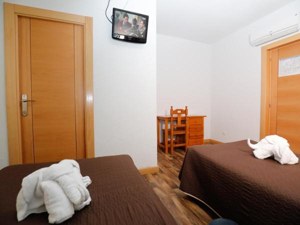 Hostal Conde David : photo 2 de la chambre chambre double