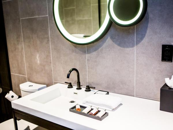 The Time New York, part of JdV by Hyatt : photo 4 de la chambre suite 1 chambre lit king-size