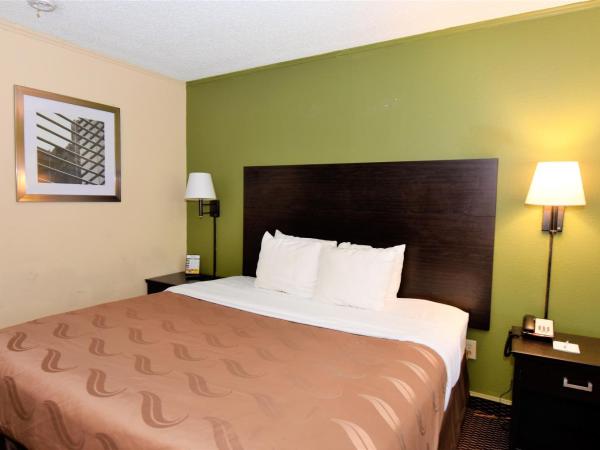 Rodeway Inn Harbison Area : photo 2 de la chambre chambre lit king-size - fumeurs