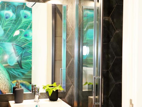 Le Jardin Secret de Faro Guesthouse : photo 8 de la chambre studio avec terrasse