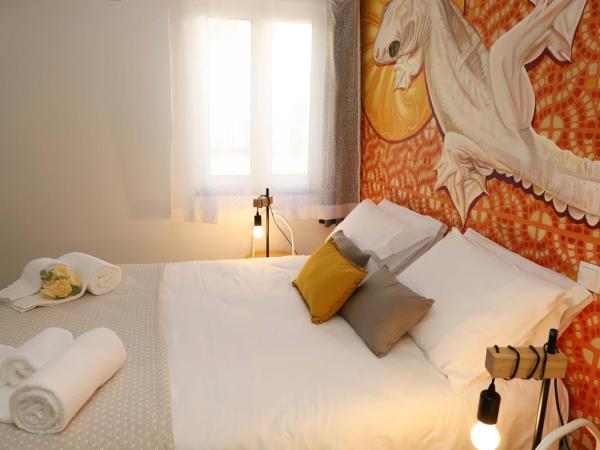 Le Jardin Secret de Faro Guesthouse : photo 9 de la chambre chambre double deluxe avec douche