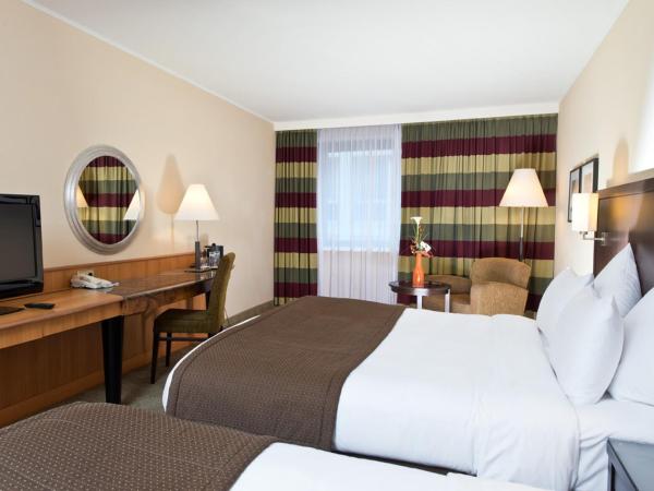 Wyndham Grand Salzburg Conference Centre : photo 5 de la chambre chambre familiale