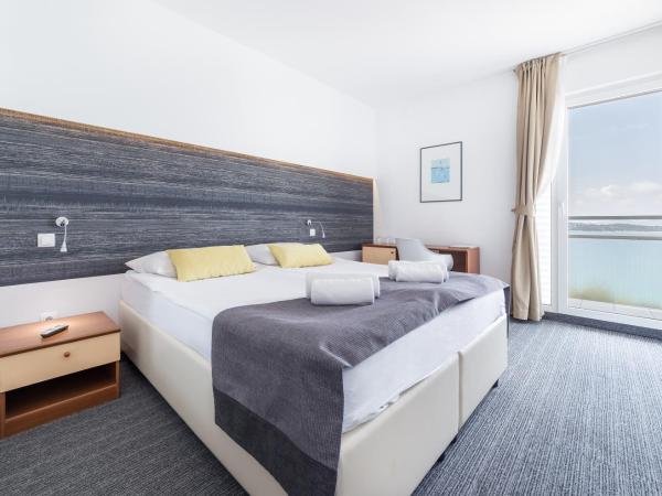 Hotel Punta : photo 3 de la chambre chambre double avec balcon - vue sur mer