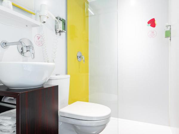 Qbic Amsterdam WTC : photo 2 de la chambre grande chambre double