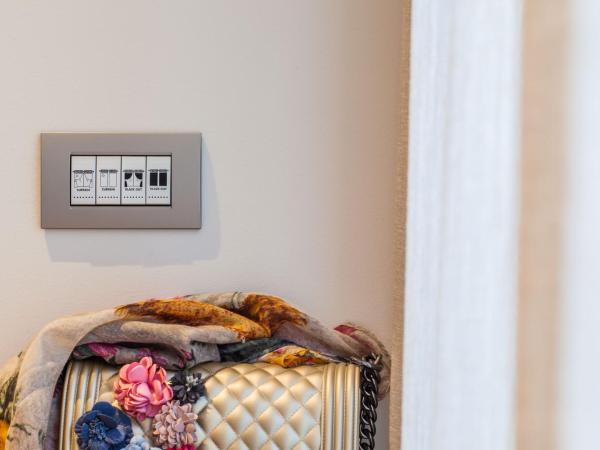 Imperial Plus Urban Smart Hotel Thessaloniki : photo 9 de la chambre hébergement simple Économique - vue sur court arrière