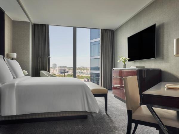 Four Seasons Hotel One Dalton Street, Boston : photo 2 de la chambre suite lit king-size - charles