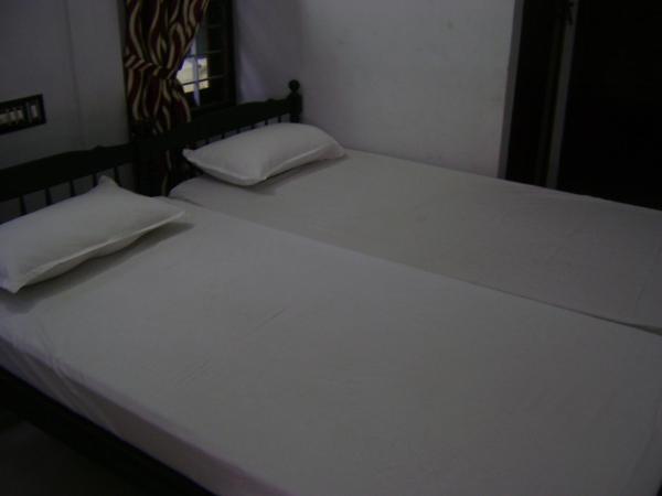 Prems Homestay : photo 2 de la chambre suite familiale avec ventilateur