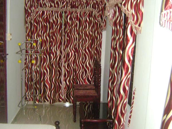 Prems Homestay : photo 2 de la chambre chambre double deluxe avec balcon