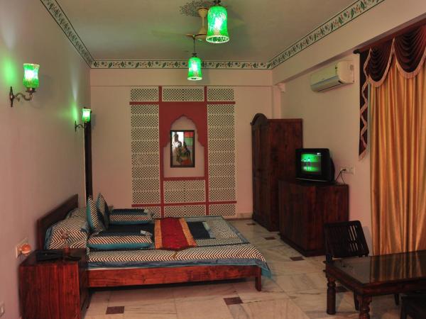 Rani Mahal Hotel : photo 2 de la chambre chambre quadruple confort