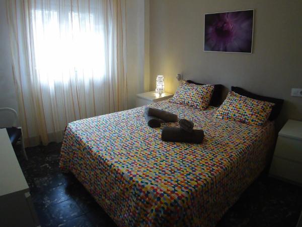 La casita de Pepe - piso compartido : photo 2 de la chambre chambre double standard avec salle de bains commune