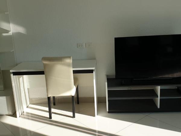 VTSIX at View Talay 6 : photo 5 de la chambre studio avec vue sur jardin