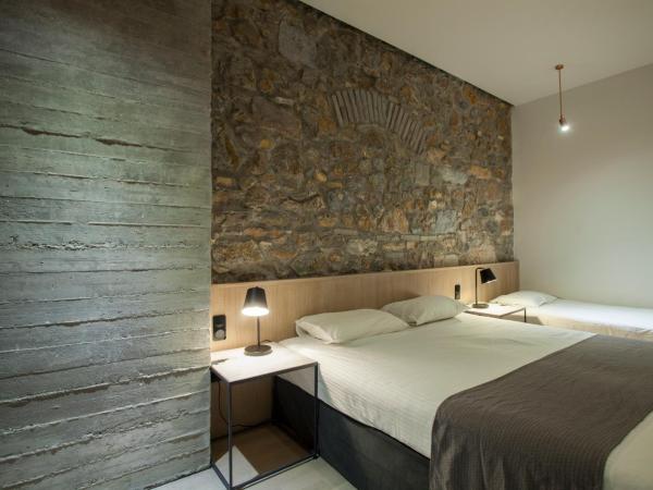 Art Suites Korai : photo 4 de la chambre chambre triple